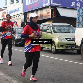 Runner Photo 6008181