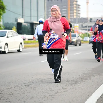 Runner Photo 6008184