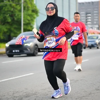 Runner Photo 6008196