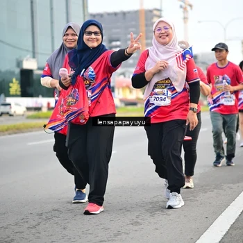 Runner Photo 6008201