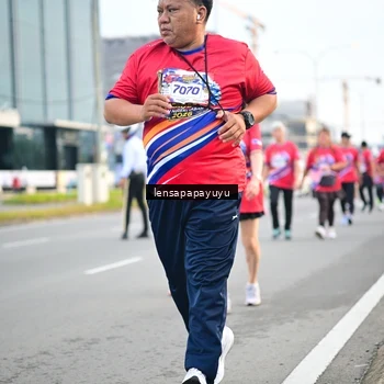 Runner Photo 6008214