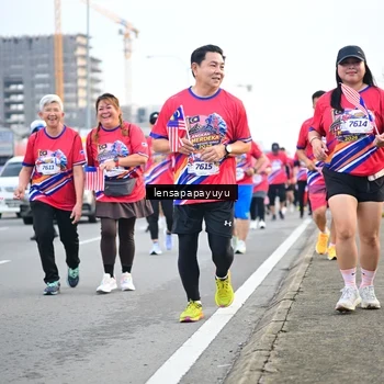 Runner Photo 6008224