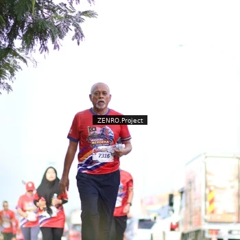 Runner Photo 6008225