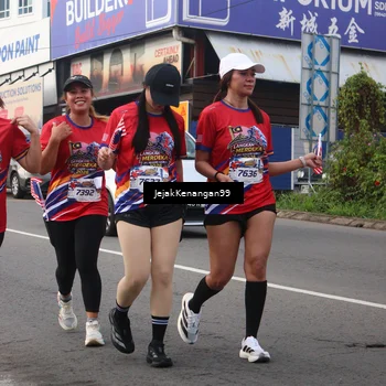 Runner Photo 6008299