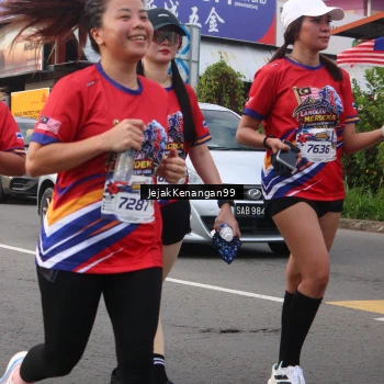 Runner Photo 6008310