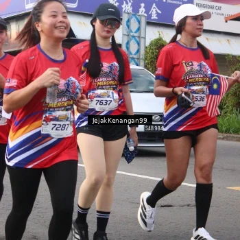 Runner Photo 6008326