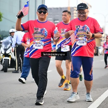 Runner Photo 6008352