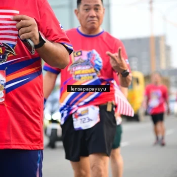Runner Photo 6008363