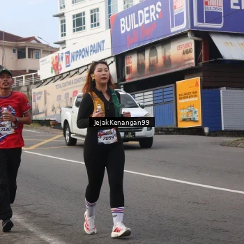 Runner Photo 6008388
