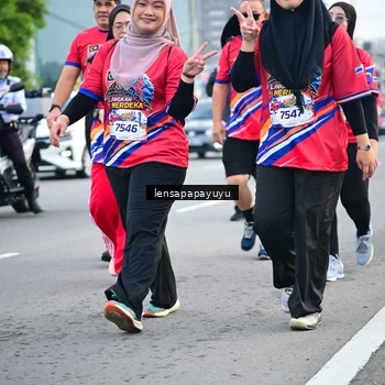 Runner Photo 6008395