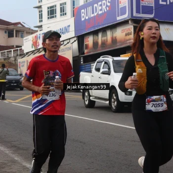 Runner Photo 6008411