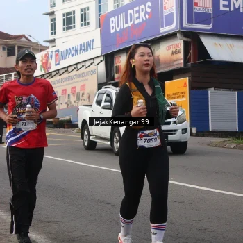 Runner Photo 6008414