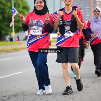 Runner Photo 6008420