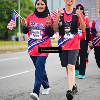 Runner Photo 6008424
