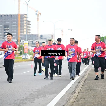 Runner Photo 6008450
