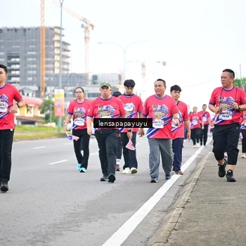 Runner Photo 6008462