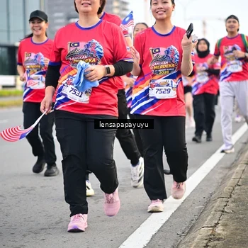 Runner Photo 6008480