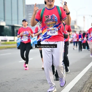 Runner Photo 6008486