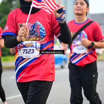 Runner Photo 6008497