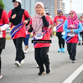 Runner Photo 6008512