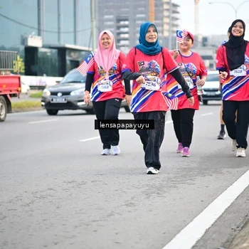 Runner Photo 6008611