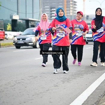 Runner Photo 6008612