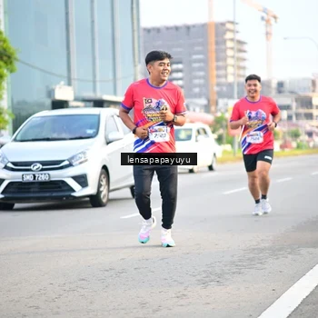 Runner Photo 6008669