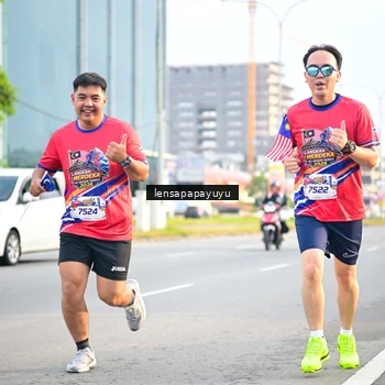 Runner Photo 6008678