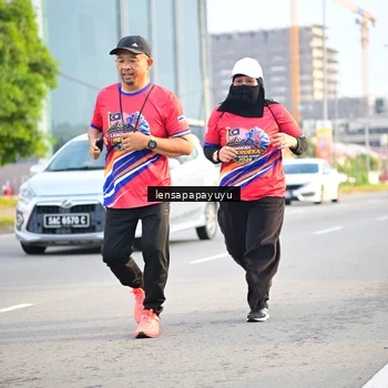 Runner Photo 6008685