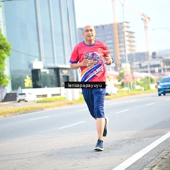 Runner Photo 6008689