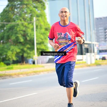 Runner Photo 6008692