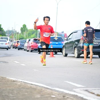 Runner Photo 6008695