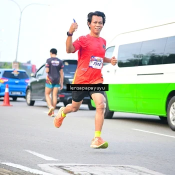 Runner Photo 6008703