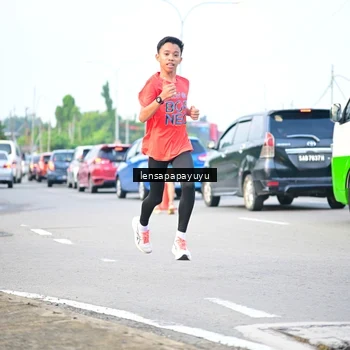 Runner Photo 6008704