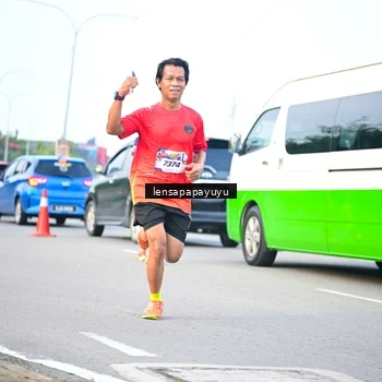 Runner Photo 6008705