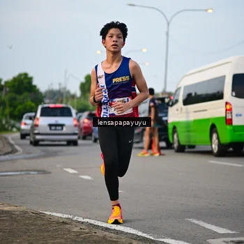 Runner Photo 6008714