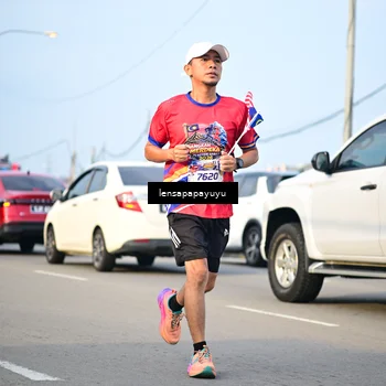 Runner Photo 6008816