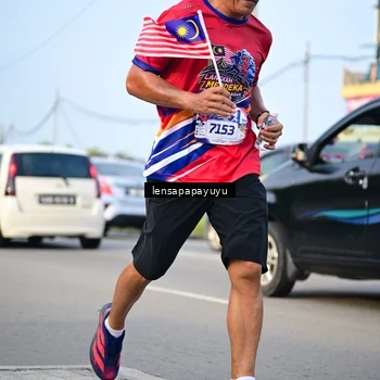 Runner Photo 6008860