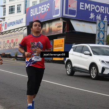 Runner Photo 6008945