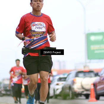 Runner Photo 6009080