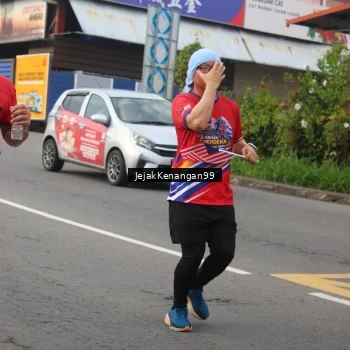 Runner Photo 6009226