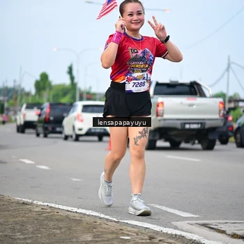 Runner Photo 6009300