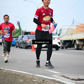 Runner Photo 6009336