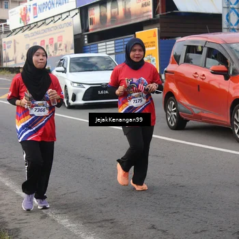 Runner Photo 6009368