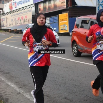 Runner Photo 6009388