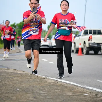 Runner Photo 6009412