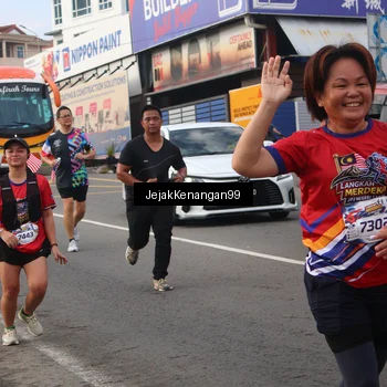 Runner Photo 6009433