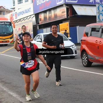 Runner Photo 6009436