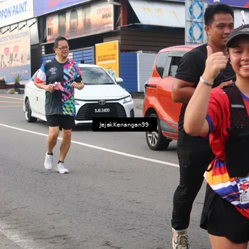 Runner Photo 6009461
