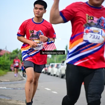 Runner Photo 6009468